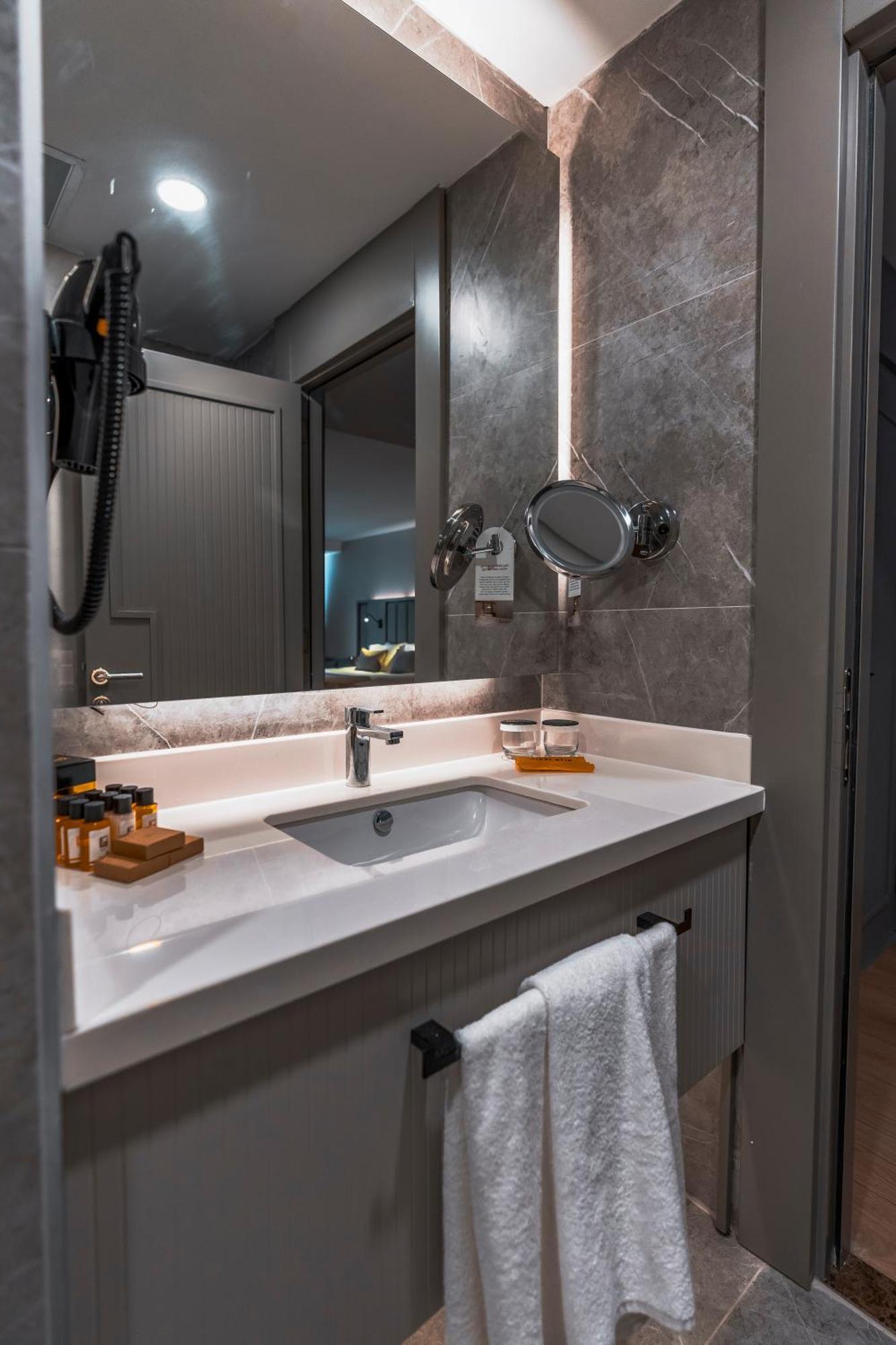 Renex Hotels Antalya Eksteriør billede